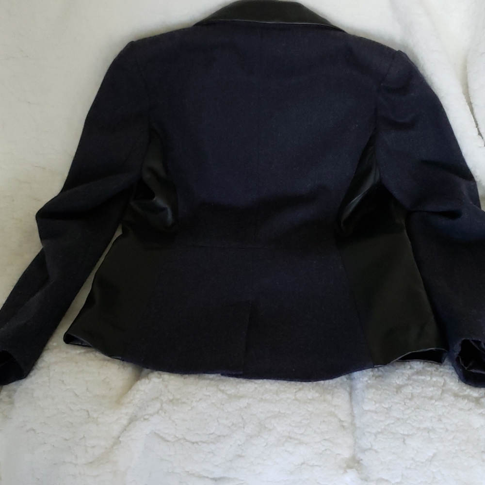 Blue blazer - Picture 2 of 4
